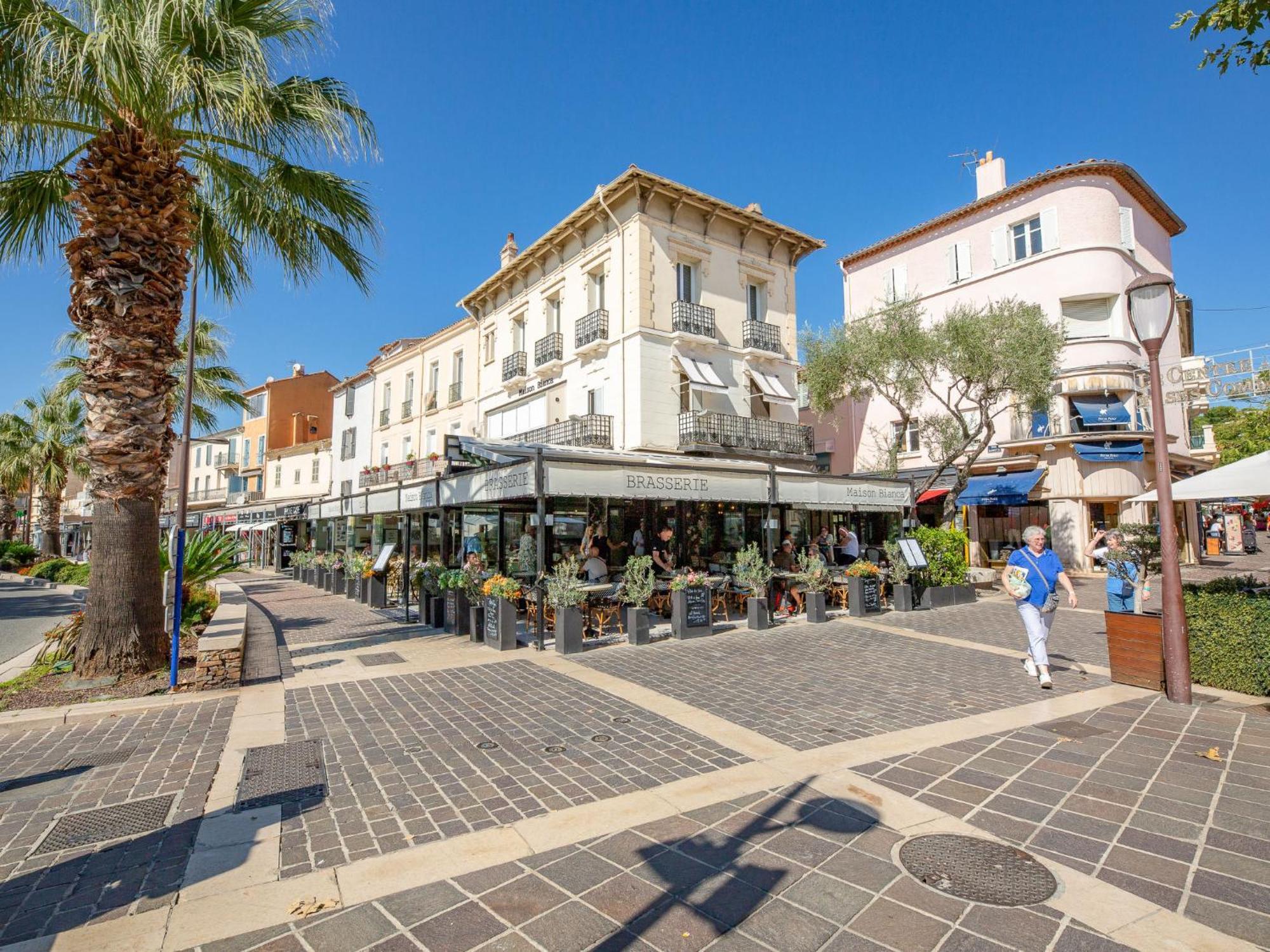 Holiday Home Les Agasses By Interhome Sainte-Maxime Extérieur photo